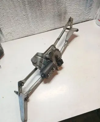 Volvo XC90 Front wiper linkage and motor 8659968 37182409