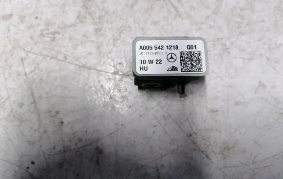 Mercedes-Benz GL X164 Airbag deployment crash/impact sensor A0055421218