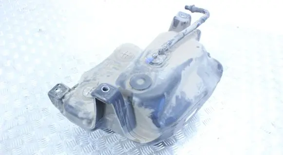 Volkswagen PASSAT B8 AdBlue liquid reservoir 3Q0131877F