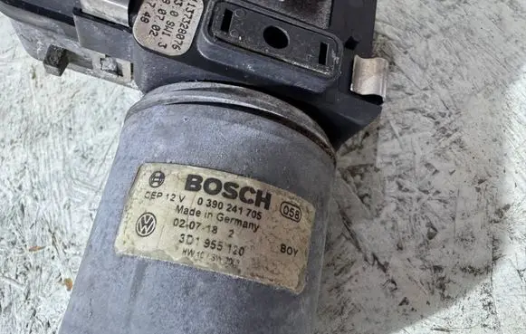 Volkswagen Phaeton Wiper motor 0390241705 3D1955120