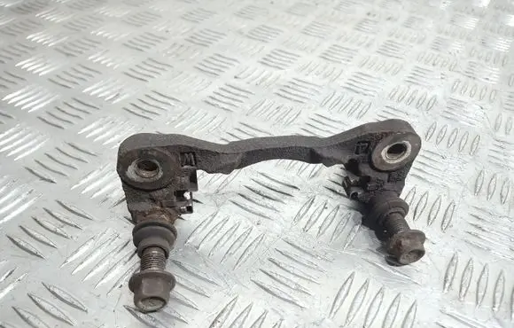 Mitsubishi Lancer VIII Brake caliper pad carrier rear 