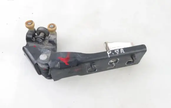Renault Trafic III (X82) Sliding door upper roller guide/hinge 777645238R 777647086R