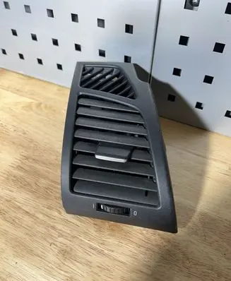 BMW 1 E81 E87 Dashboard side air vent grill/cover trim 7059188 5160705918812 P0102044