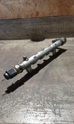 Volkswagen PASSAT B7 Fuel main line pipe R03L125C