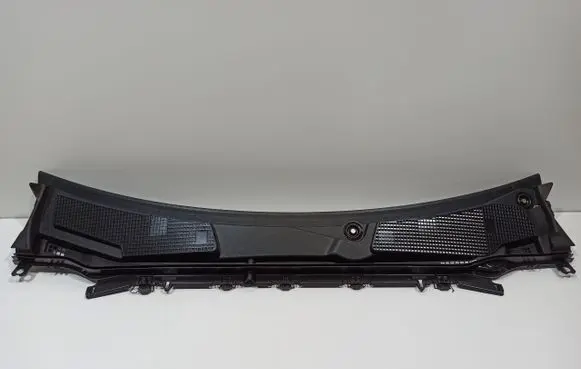 Mercedes-Benz A W177 Wiper trim 