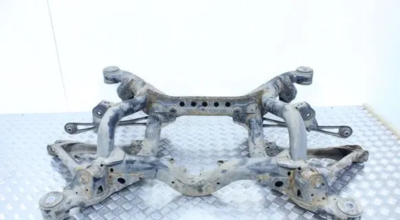 Volkswagen Touareg I Rear subframe 