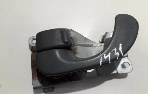 Mitsubishi Colt Rear door interior handle