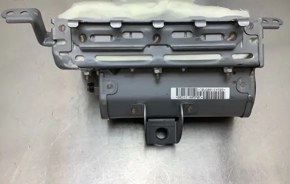 Lexus RX 330 - 350 - 400H Passenger airbag B02431805P0C