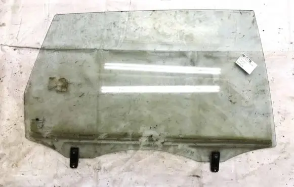 KIA Carens I Rear door window glass 