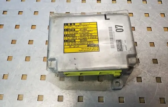 Toyota Land Cruiser (J120) Airbag control unit/module 8917060120 1523006171