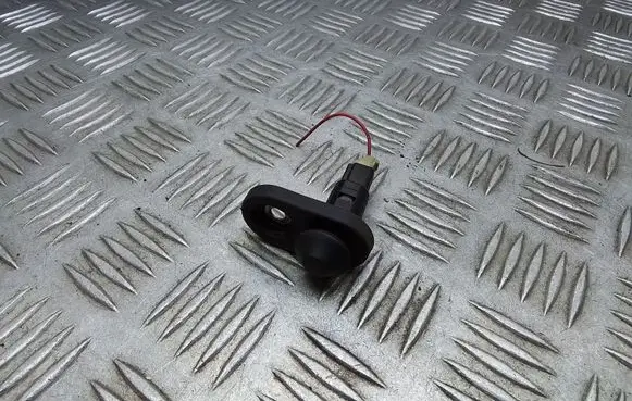 Toyota Avensis T250 Rear door sensor 