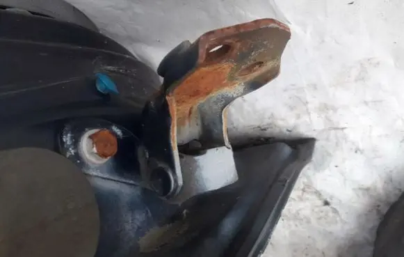 Mazda Xedos 6 Front door upper hinge