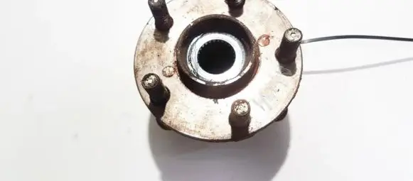 Subaru Legacy Rear wheel hub