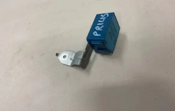 Ford Focus Window wiper relay 8594047010 0521003082