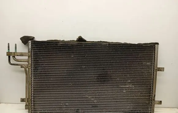 Ford Focus A/C cooling radiator (condenser)