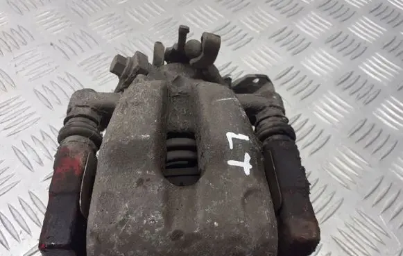 Opel Astra H Rear brake caliper