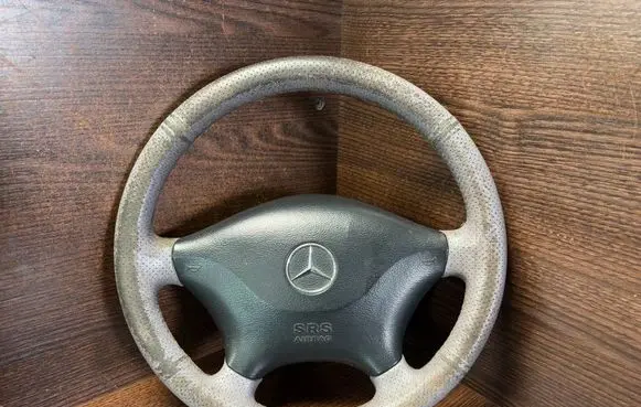 Mercedes-Benz Vito Viano W639 Steering wheel 6398601802