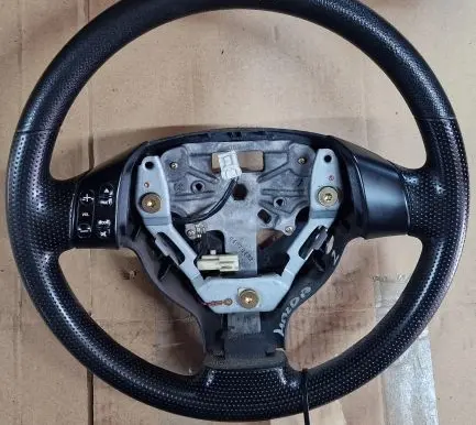 Mazda 2 Steering wheel