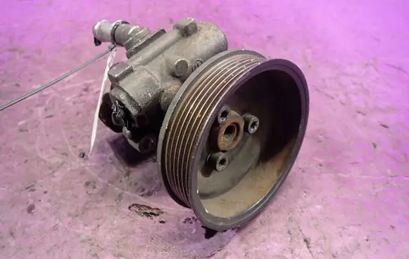 Volkswagen Polo III 6N 6N2 6NF Power steering pump