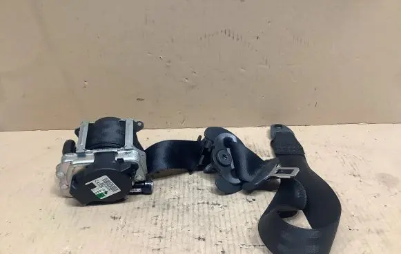 Jaguar XE Front seatbelt 629450600 628616900