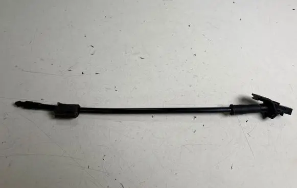Ford Mustang VI Windshield washer spray nozzle B630B