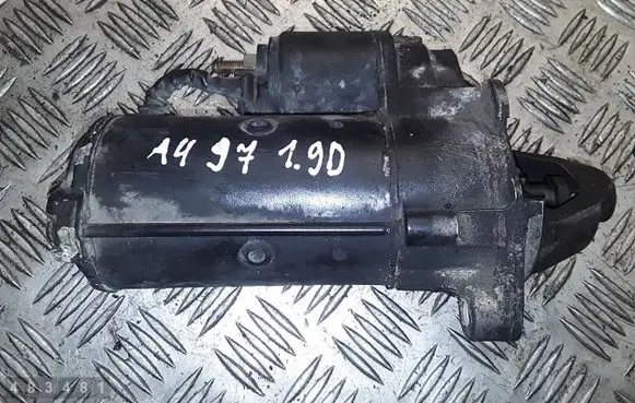 Audi A4 S4 B5 8D Starter motor 068911024e