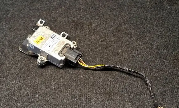 Hyundai H-1, Starex, Satellite Acceleration sensor 956914H000 95691-4H000