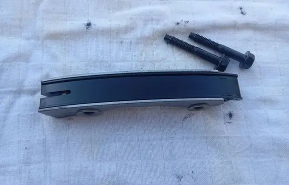Hyundai i30 Slide rail for timing chain F3462141500