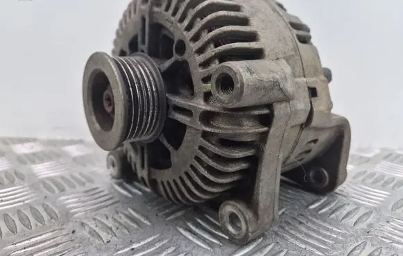BMW X5 E70 Generator/alternator 7796125