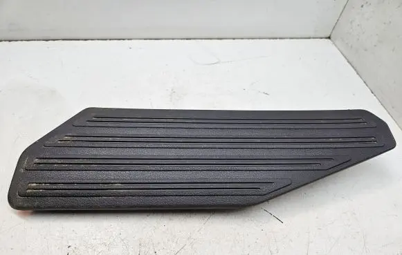 Volkswagen Amarok Rear sill trim cover 2H7864678