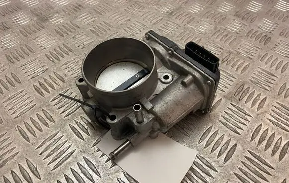 Lexus RX 450H Throttle valve 2203031090
