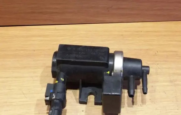 Mercedes-Benz A W168 Turbo solenoid valve A0051535528