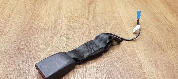 Porsche Macan (95B) Middle seatbelt buckle (rear) 95B857740A