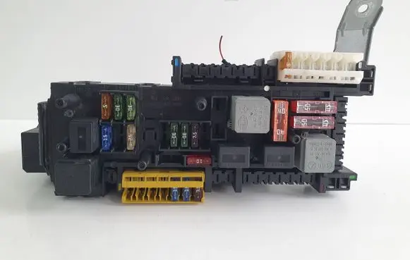Mercedes-Benz C W204 Comfort/convenience module 2049006401 2045458932 2129021201