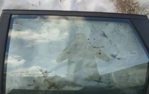Nissan Primera Rear door window glass