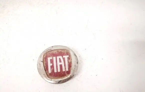 Fiat Grande Punto Manufacturer badge logo/emblem D519