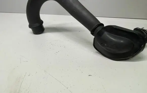 Opel Vivaro Intercooler hose/pipe 93862376