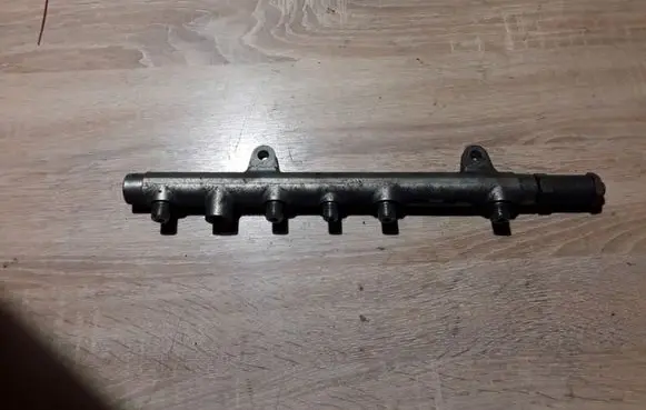 Nissan Primera Fuel main line pipe 8200347176