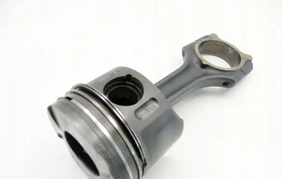 Mercedes-Benz Sprinter W906 Piston with connecting rod 8853