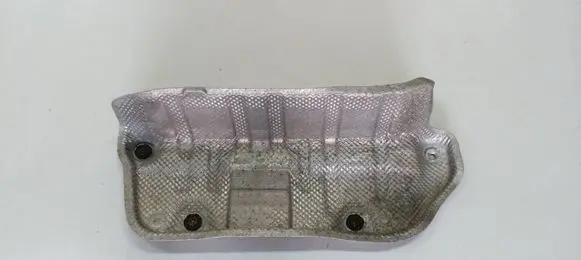 Volkswagen Touran III Exhaust heat shield 5QA825729
