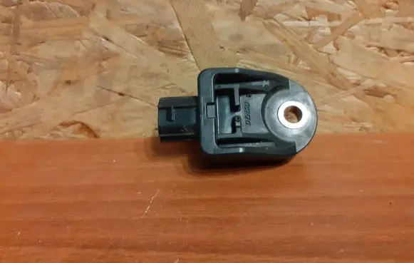 Lexus CT 200H Airbag deployment crash/impact sensor 8917375010