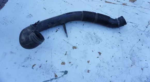Volkswagen II LT Turbo air intake inlet pipe/hose 2D0129627