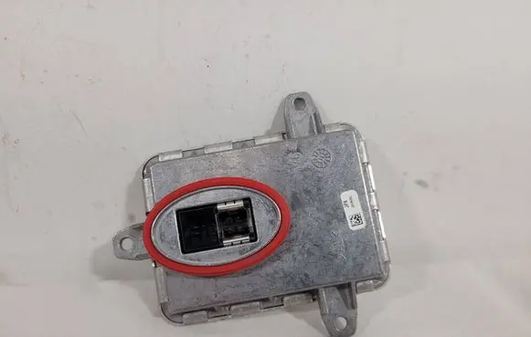 KIA Optima Headlight ballast module Xenon 130732927200 10EEG090307