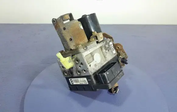Toyota Prius (NHW20) ABS Pump 44510-47050