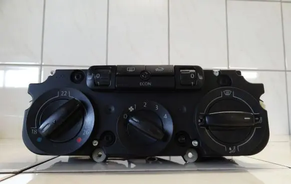 Volkswagen Golf Plus Climate control unit