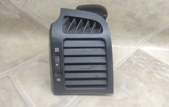 Chevrolet Captiva Dashboard side air vent grill/cover trim