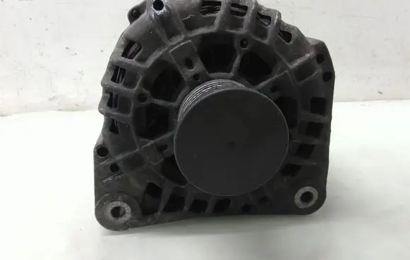 Volvo S40, V40 Generator/alternator 7700426849
