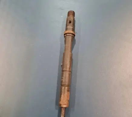 Audi A6 S6 C5 4B Fuel injector 059130201E