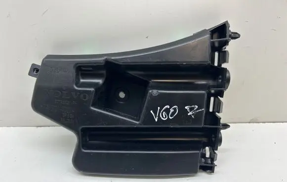Volvo S60 Front bumper mounting bracket 30796626