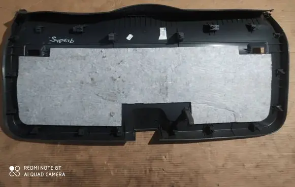 Skoda Superb B6 (3T) Tailgate/boot lid cover trim 3T9867975